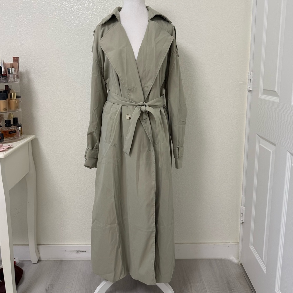 Elegant Women's Trench Coat in Sage Green
